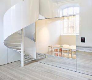 liso-and-minto-mirror-meeting-room_ligande2